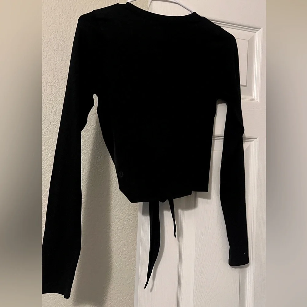 Lululemon cropped long sleeve